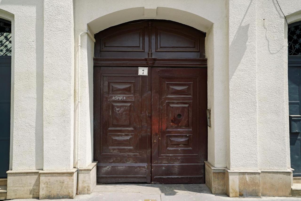 Rumbach Apartment
